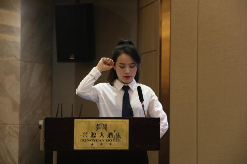 同台竞技展风采2020年遂宁市“宋瓷杯”导游（讲解员）大赛落幕