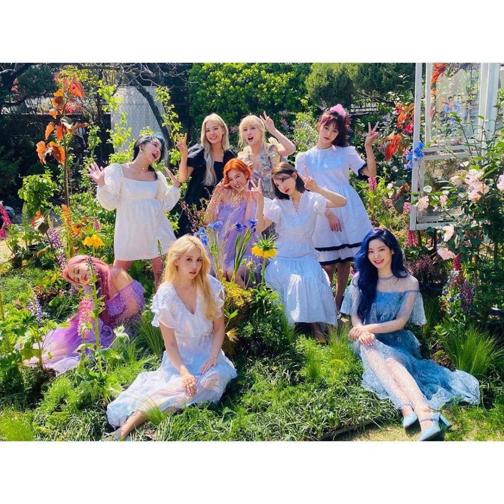 后台工作人员疑批评TWICE:她们真的很不会唱!粉丝涌入电视台留言抗议!电视台火速作回应!