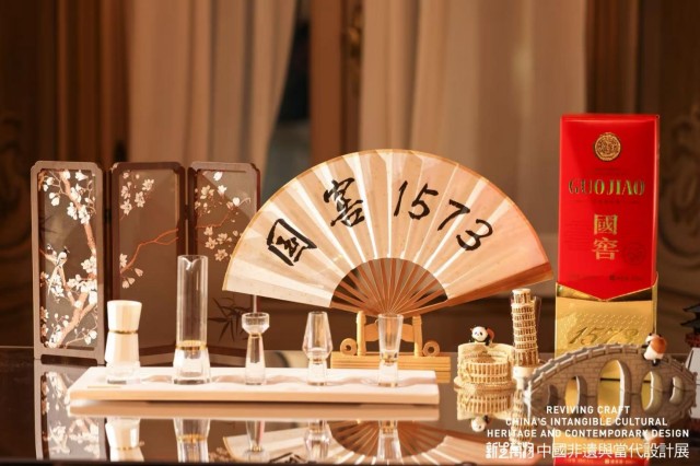 国窖1573走进米兰，非遗宫灯点亮2025“新生万物——中国非遗与当代设计展
